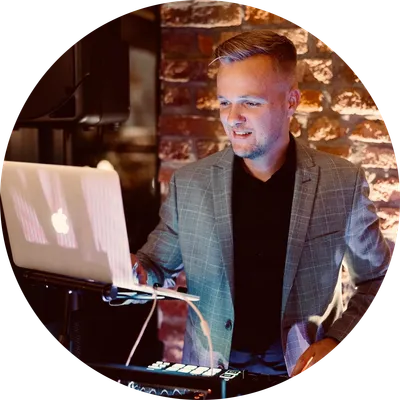 DJ Chris