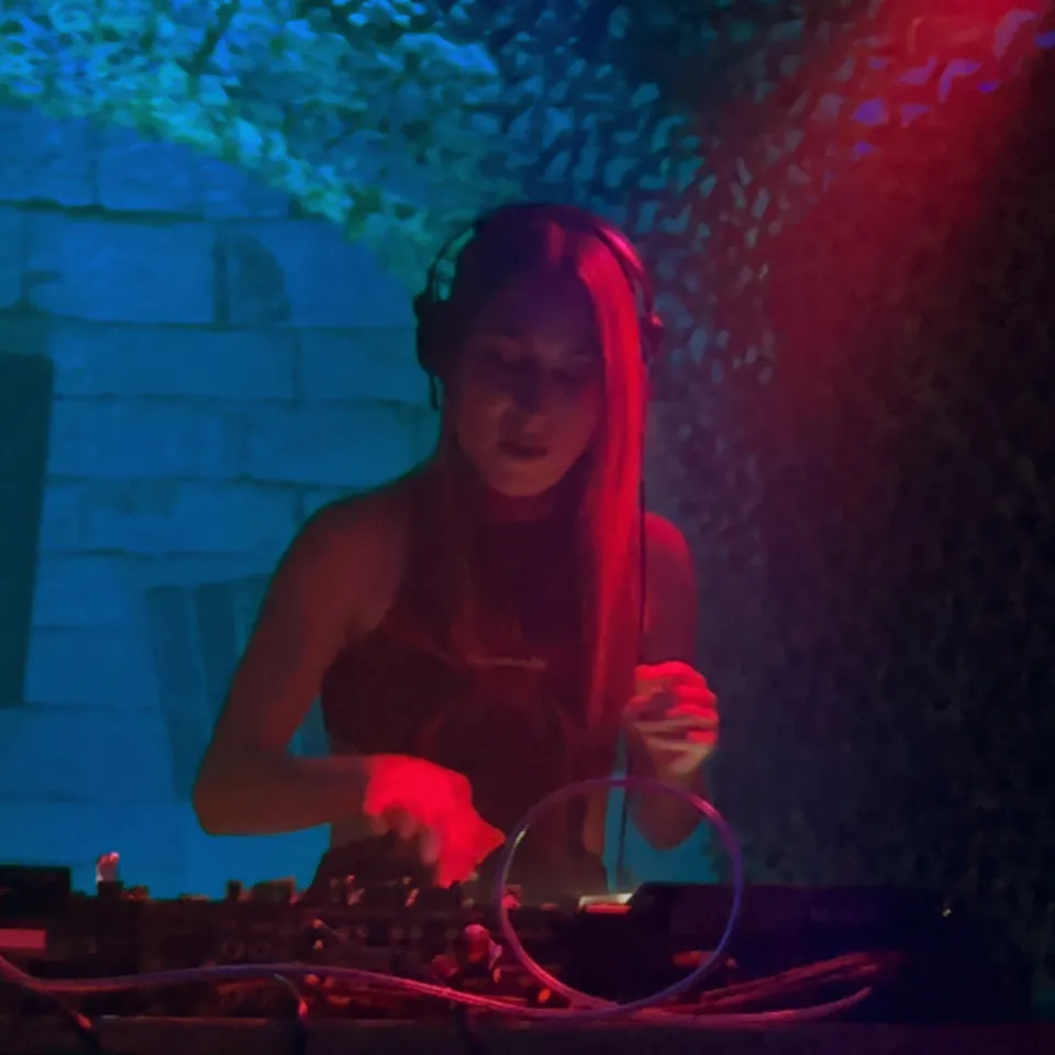 DJ Güldide - Bild 2