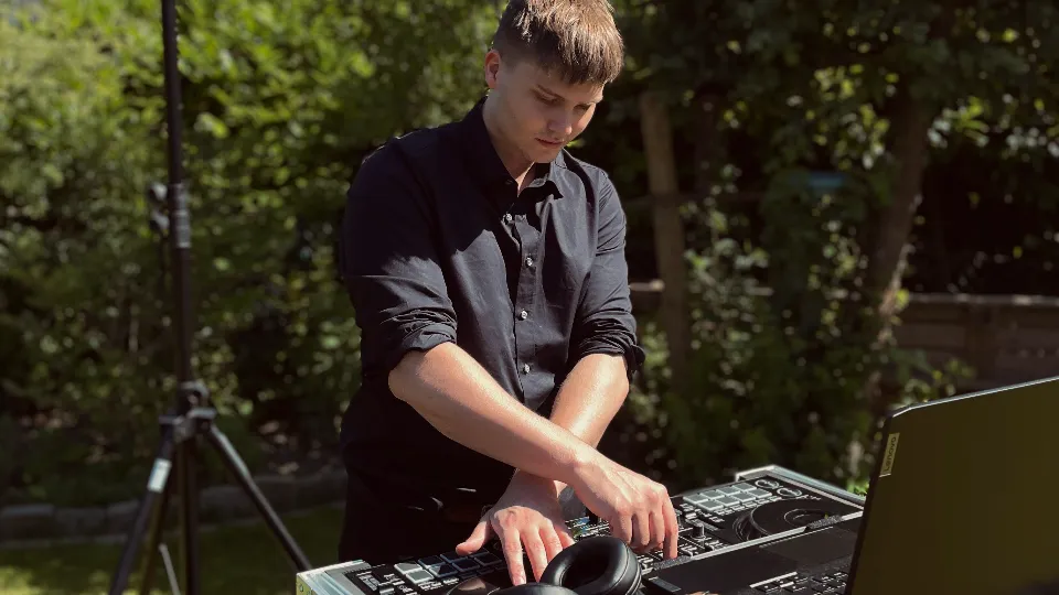 DJ Leon - Bild 2