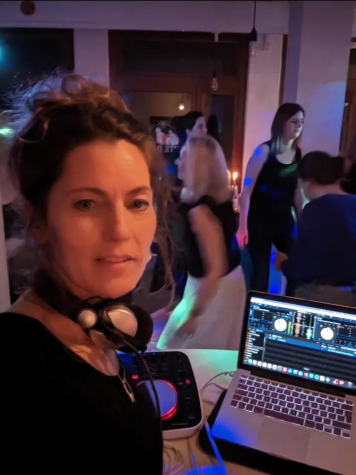 DJ Nina - Bild 2