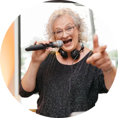 DJ Laura