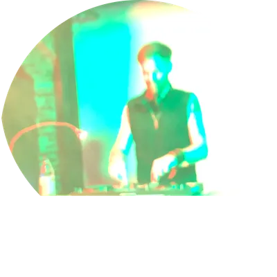 DJ Dennis