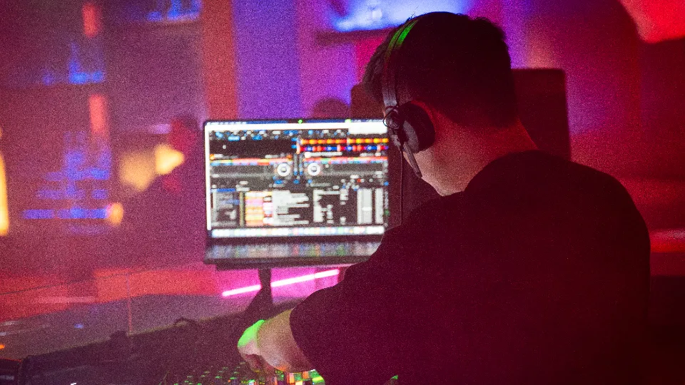 DJ Doan