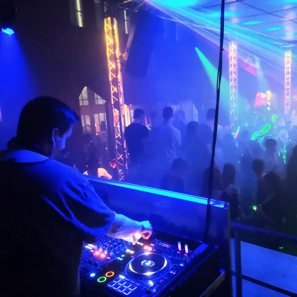DJ Thomas - Bild 2