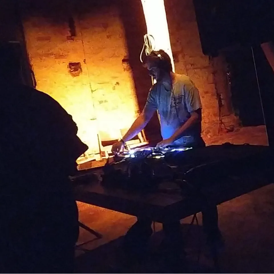 DJ Thomas - Bild 4