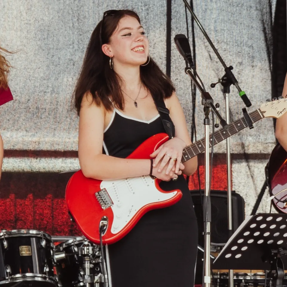 Axinia - Bild 3